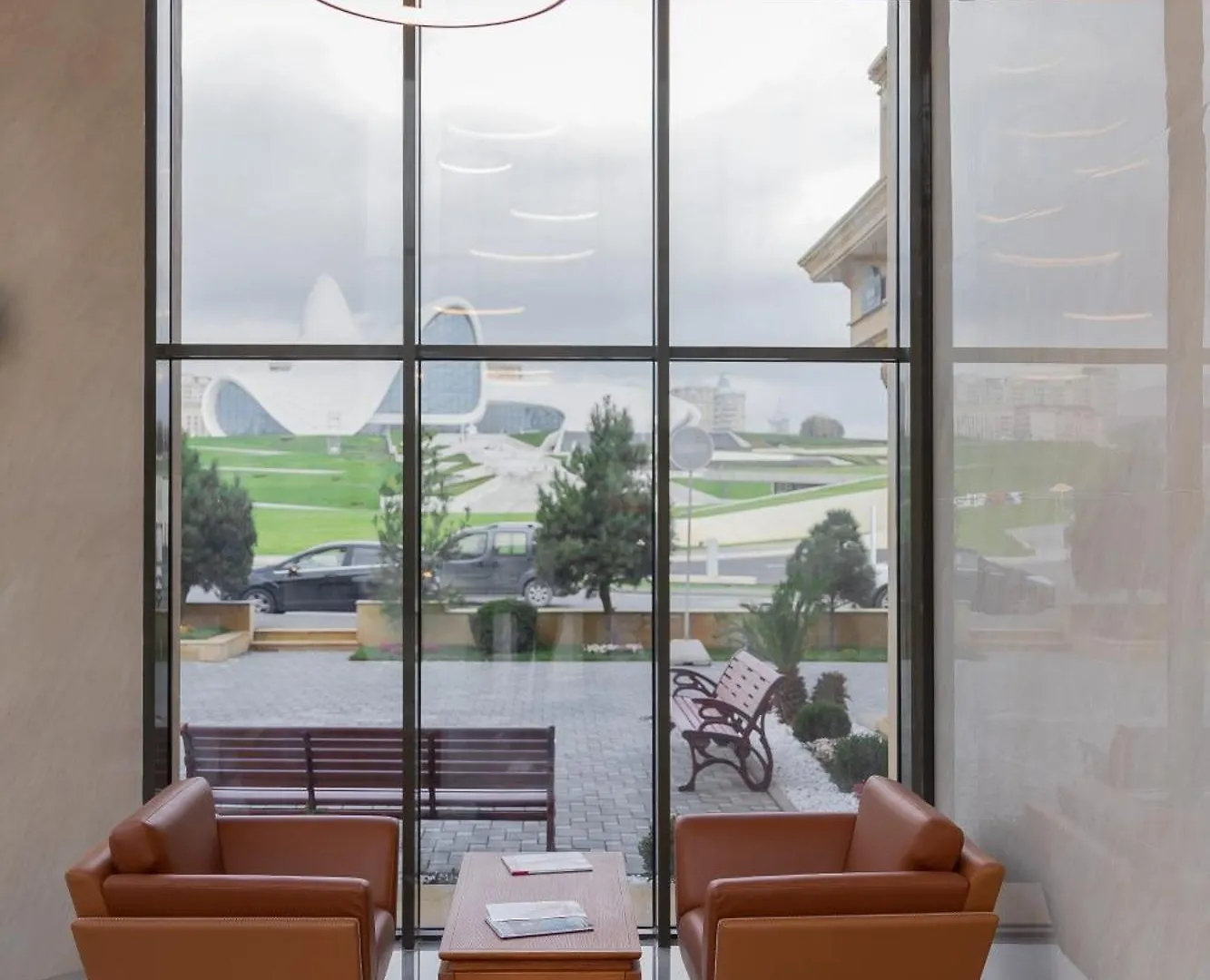 The Central Point Hotel Baku 3*,