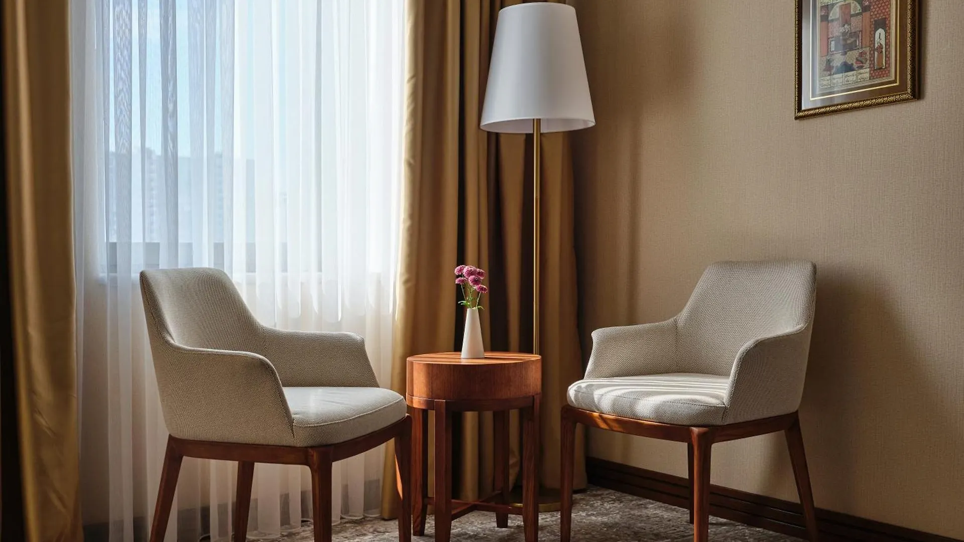 The Central Point Hotel Baku